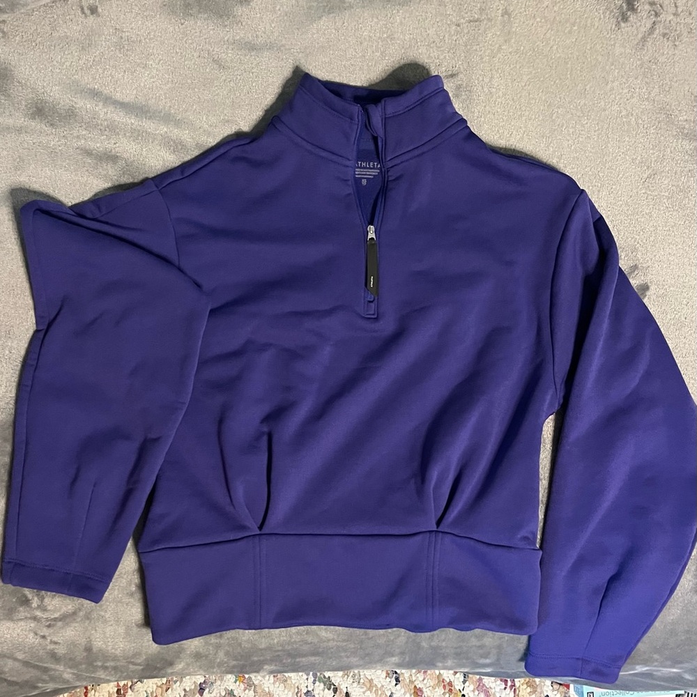 Basically Brand New! Athleta 1/4 Zip, Cropped